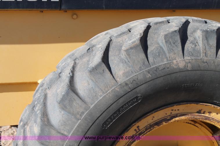 image for item C3688 1994 Galion 830 articulated motor grader