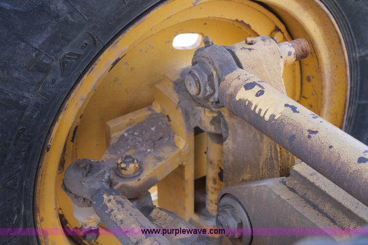 image for item C3688 1994 Galion 830 articulated motor grader
