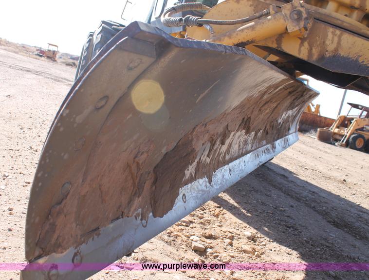 image for item C3688 1994 Galion 830 articulated motor grader