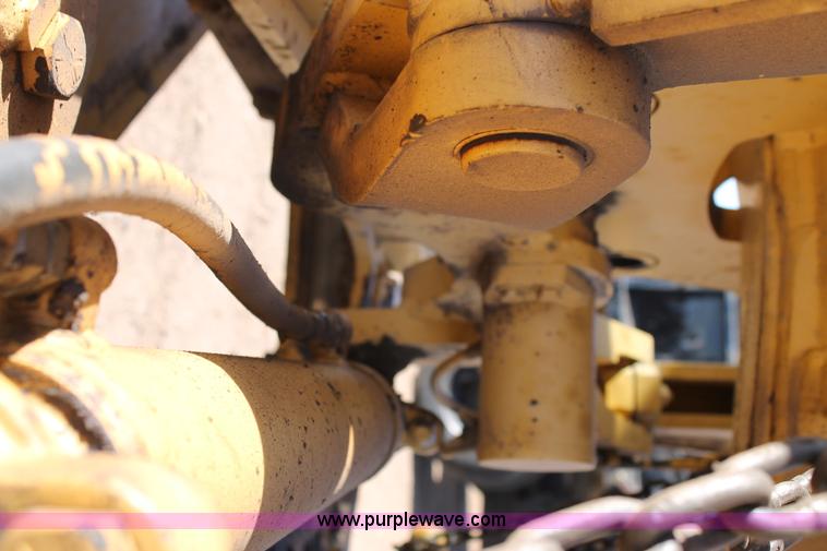 image for item C3688 1994 Galion 830 articulated motor grader