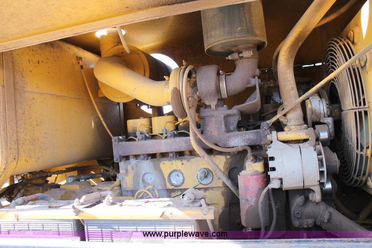 image for item C3688 1994 Galion 830 articulated motor grader