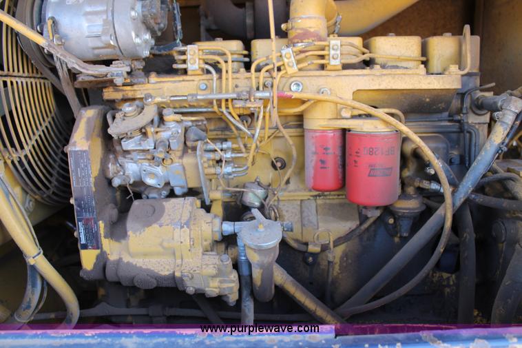 image for item C3688 1994 Galion 830 articulated motor grader