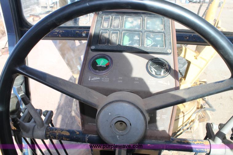 image for item C3688 1994 Galion 830 articulated motor grader