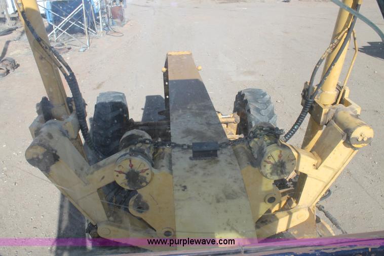 image for item C3688 1994 Galion 830 articulated motor grader