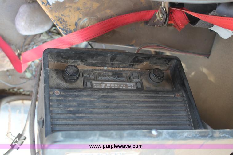 image for item C3688 1994 Galion 830 articulated motor grader