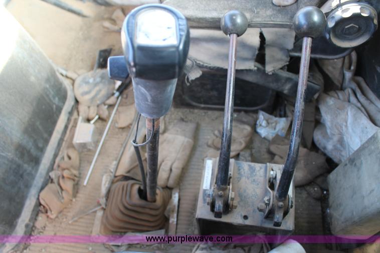 image for item C3692 1989 Ford L9000 vactor truck