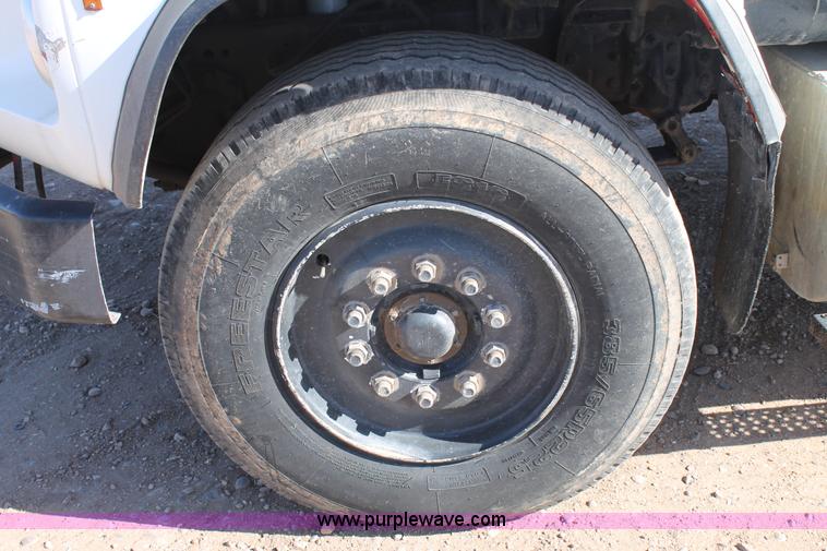 image for item C3693 1993 Ford LTS9000 vactor truck