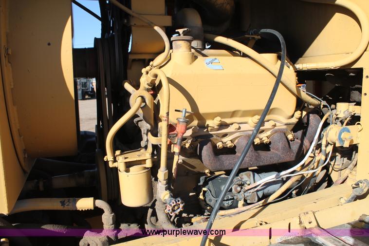 image for item C3697 1989 Champion 710A articulated motor grader