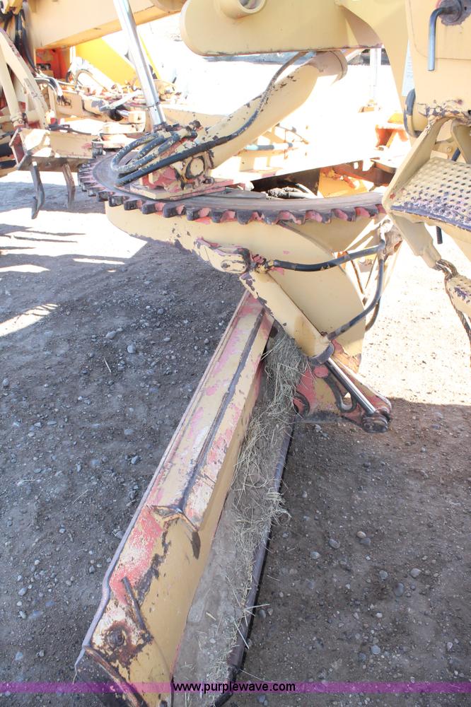 image for item C3697 1989 Champion 710A articulated motor grader