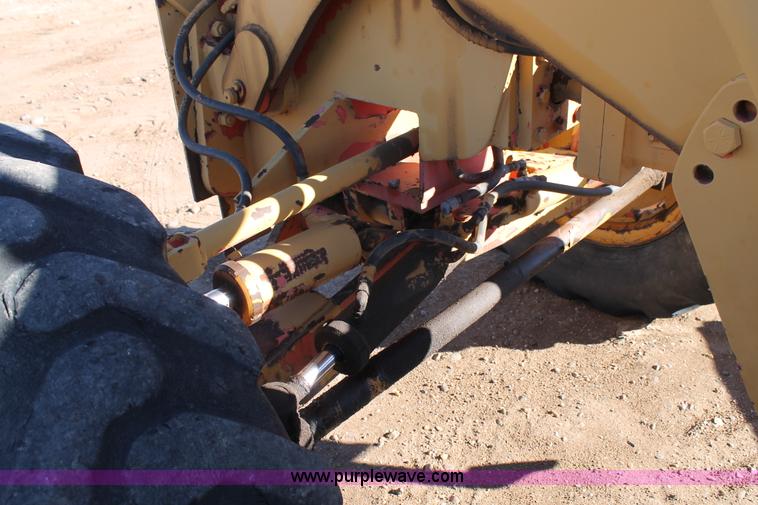 image for item C3697 1989 Champion 710A articulated motor grader