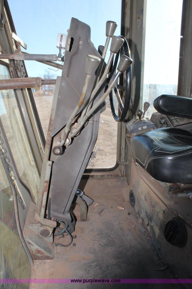 image for item C3697 1989 Champion 710A articulated motor grader