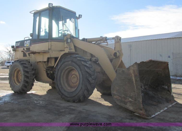 image for item E5264 1995 Caterpillar 924F wheel loader