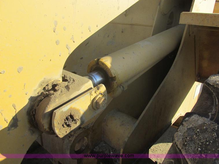 image for item E5264 1995 Caterpillar 924F wheel loader