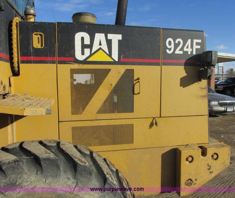 image for item E5264 1995 Caterpillar 924F wheel loader