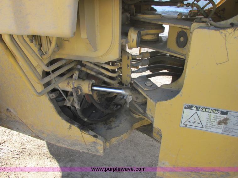 image for item E5264 1995 Caterpillar 924F wheel loader