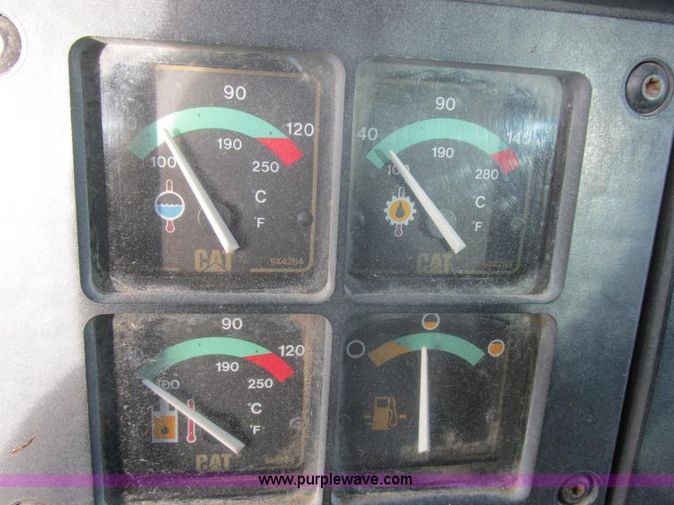 image for item E5264 1995 Caterpillar 924F wheel loader