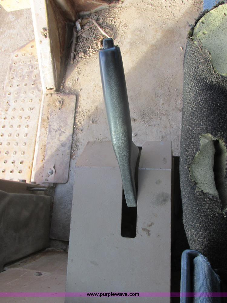 image for item E5264 1995 Caterpillar 924F wheel loader