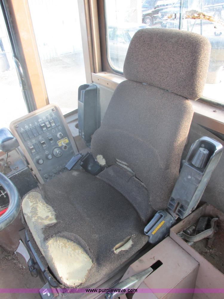 image for item E5264 1995 Caterpillar 924F wheel loader