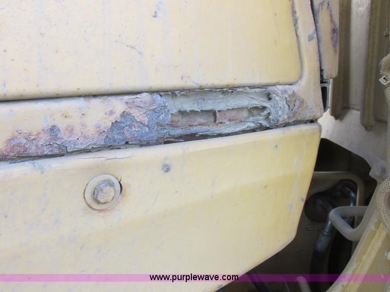 image for item E5264 1995 Caterpillar 924F wheel loader