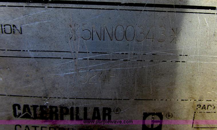 image for item E5264 1995 Caterpillar 924F wheel loader