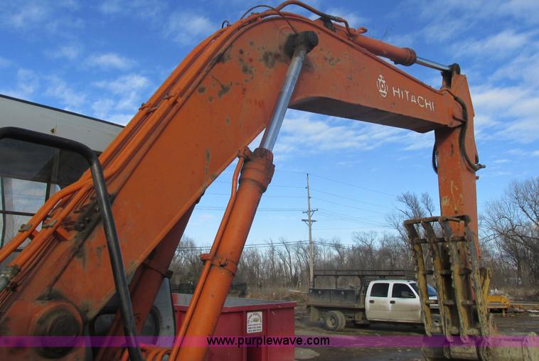 image for item E5265 1989 Hitachi EX150 excavator