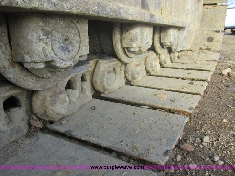 image for item E5265 1989 Hitachi EX150 excavator