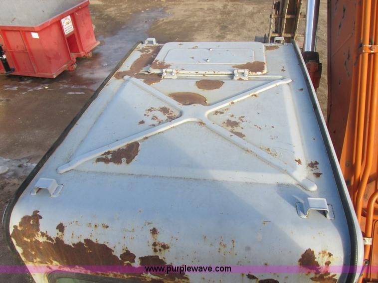 image for item E5265 1989 Hitachi EX150 excavator