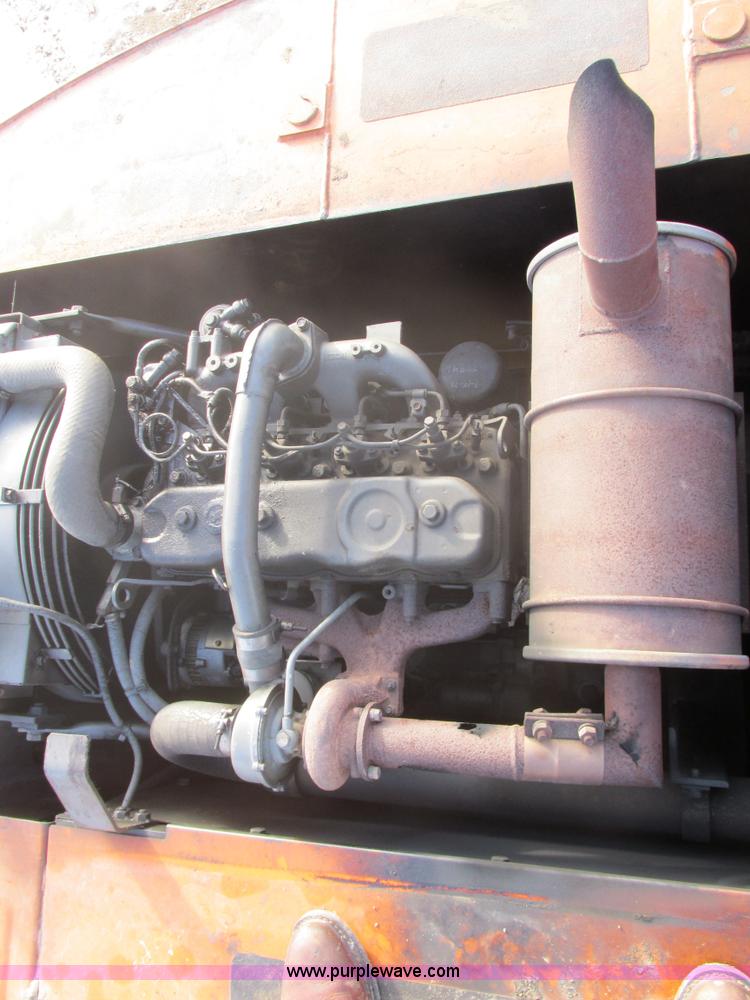 image for item E5265 1989 Hitachi EX150 excavator