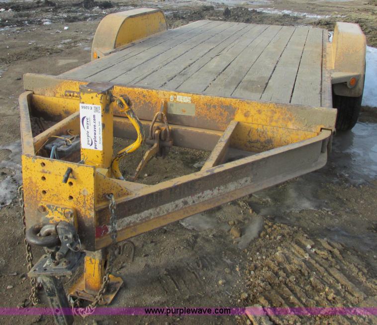image for item E5266 2003 Trail King TKT-120 tandem axle equipment trailer