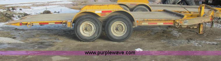 image for item E5266 2003 Trail King TKT-120 tandem axle equipment trailer