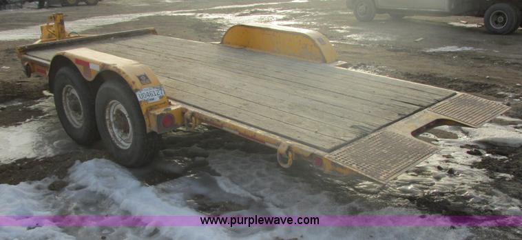 image for item E5266 2003 Trail King TKT-120 tandem axle equipment trailer