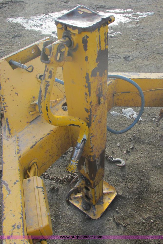 image for item E5266 2003 Trail King TKT-120 tandem axle equipment trailer