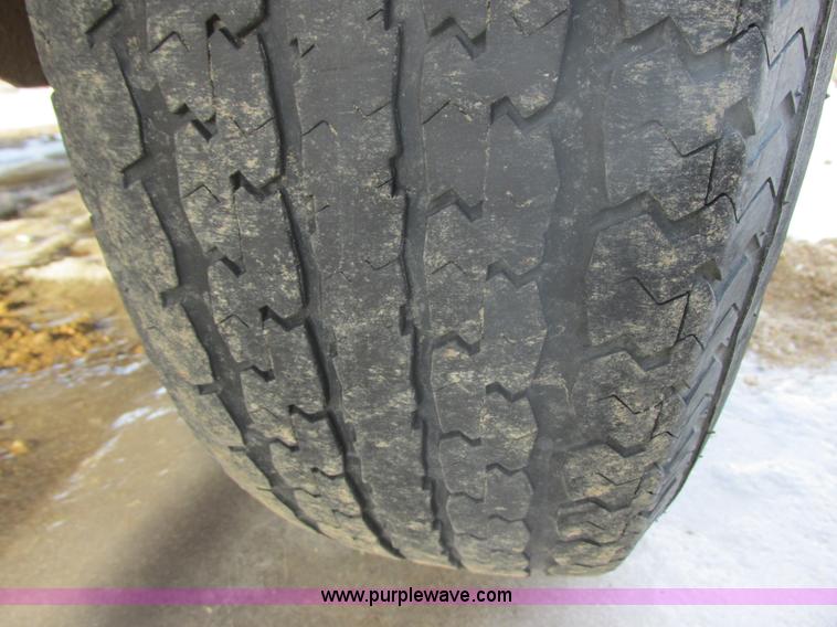 image for item E5266 2003 Trail King TKT-120 tandem axle equipment trailer