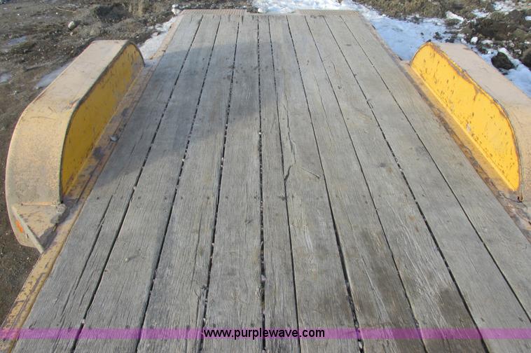 image for item E5266 2003 Trail King TKT-120 tandem axle equipment trailer
