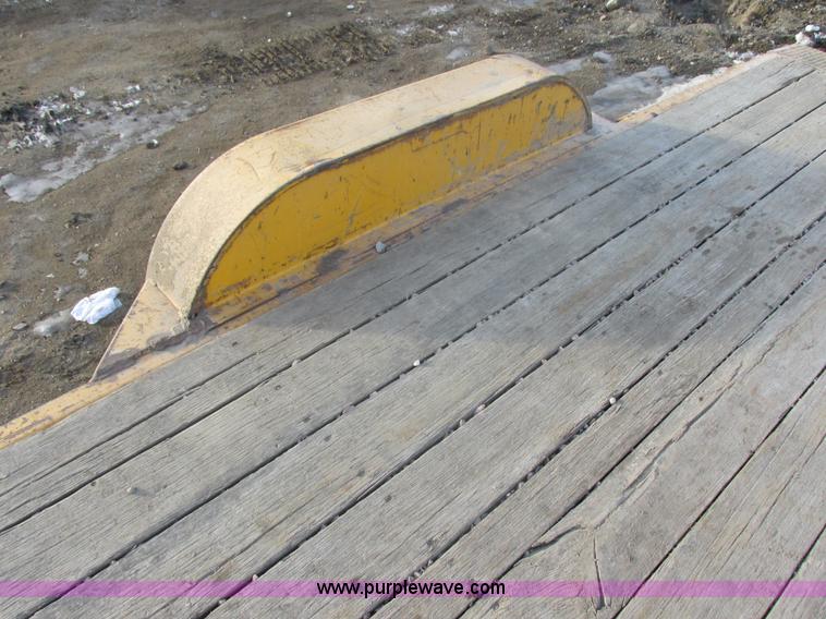 image for item E5266 2003 Trail King TKT-120 tandem axle equipment trailer