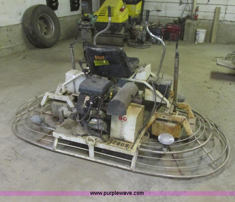 image for item E5268 Terex-Bartell TS96 ride-on concrete trowel