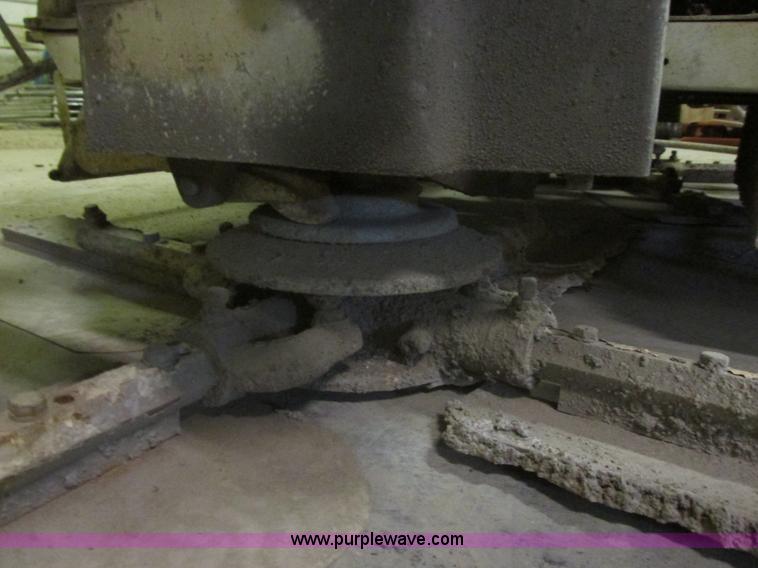 image for item E5268 Terex-Bartell TS96 ride-on concrete trowel