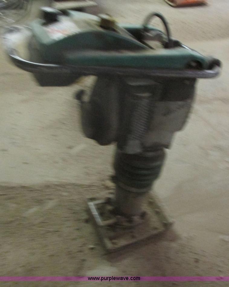 image for item E5269 2003 Wacker BS7D0 plate compactor