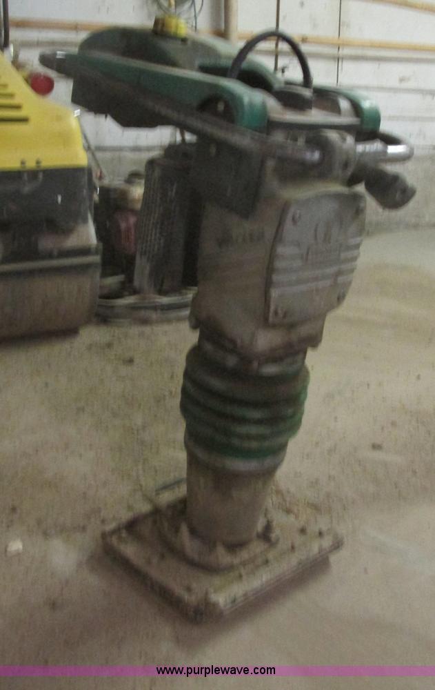 image for item E5269 2003 Wacker BS7D0 plate compactor