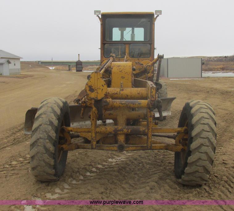 image for item E5270 1966 Caterpillar 12E motor grader