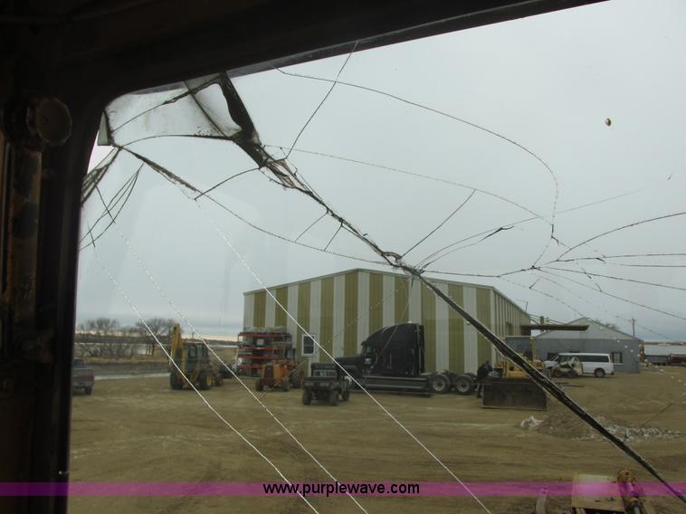 image for item E5270 1966 Caterpillar 12E motor grader