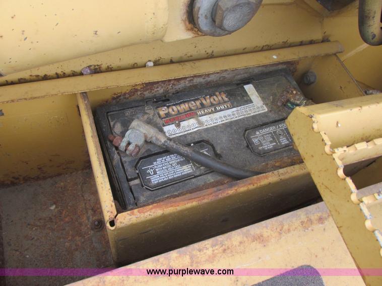 image for item E5272 Ford 555D backhoe