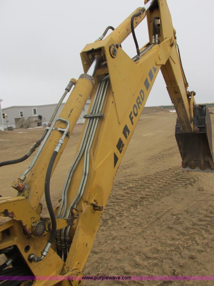 image for item E5272 Ford 555D backhoe