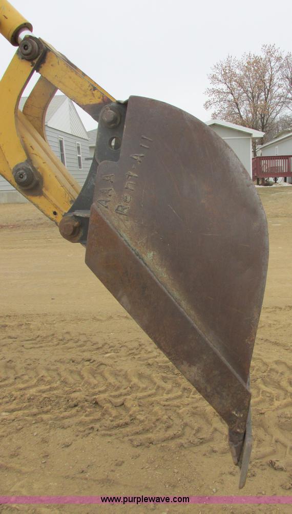 image for item E5272 Ford 555D backhoe