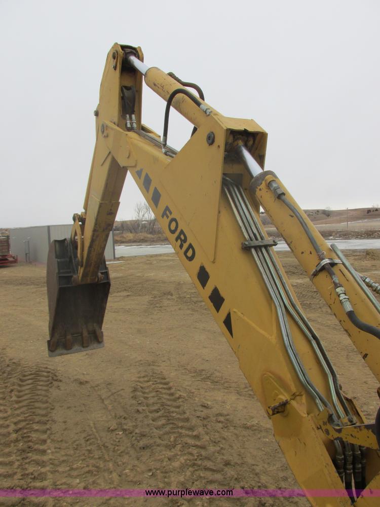 image for item E5272 Ford 555D backhoe