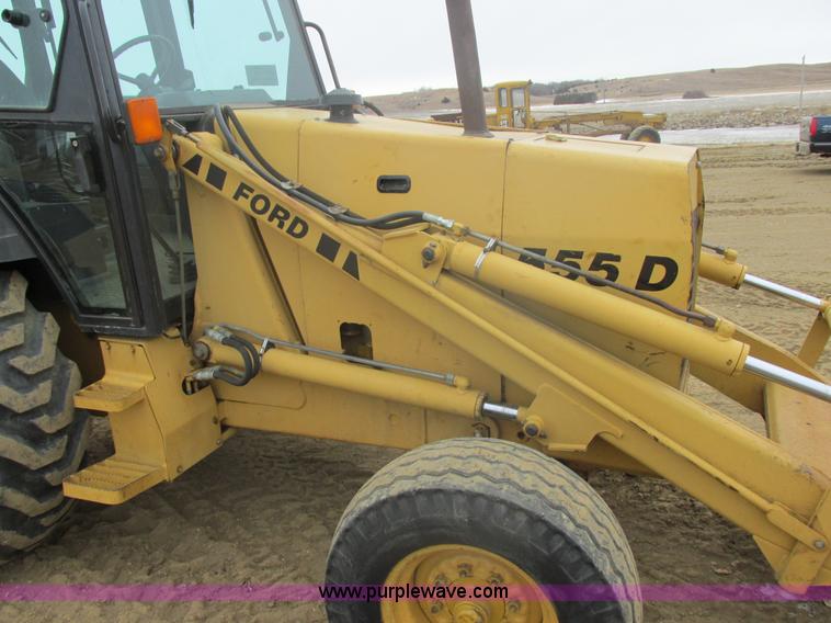 image for item E5272 Ford 555D backhoe