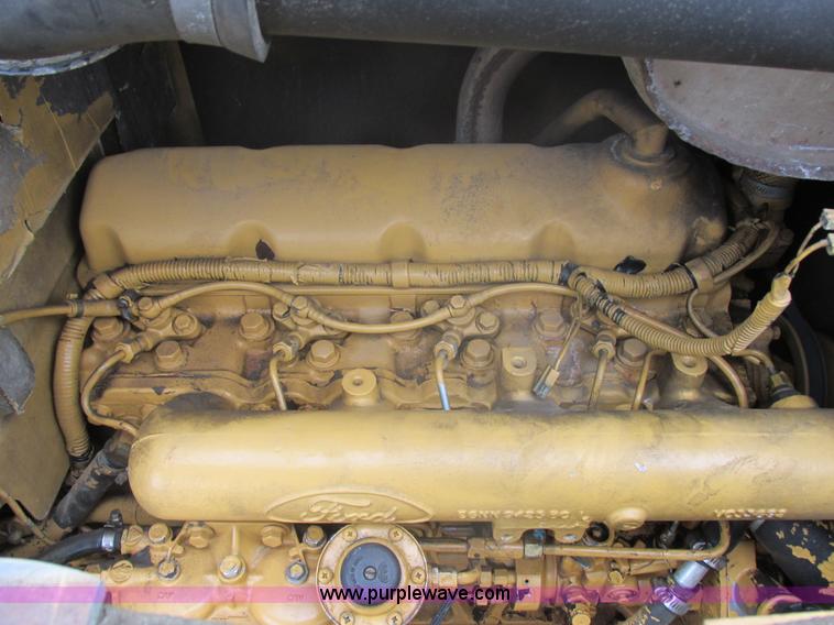 image for item E5272 Ford 555D backhoe