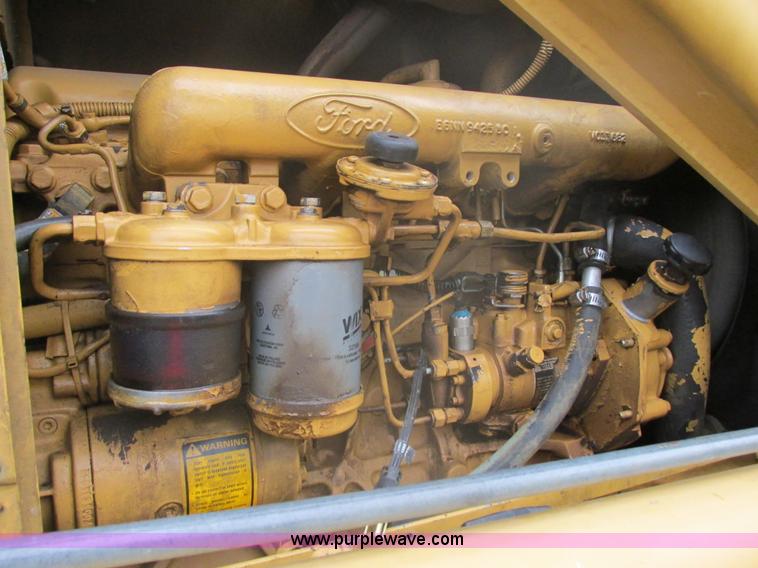 image for item E5272 Ford 555D backhoe