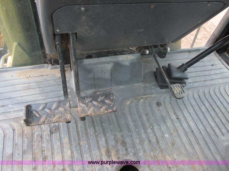 image for item E5272 Ford 555D backhoe