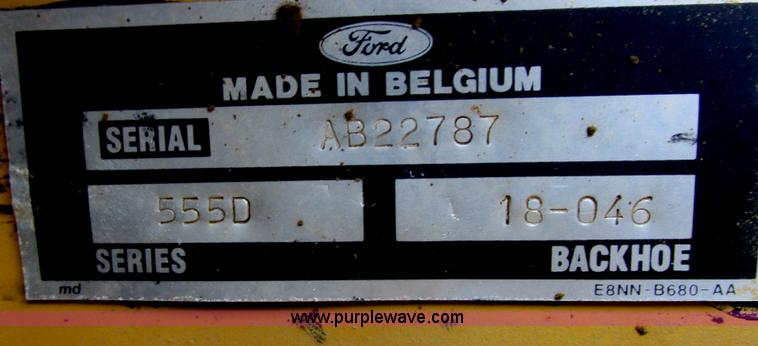 image for item E5272 Ford 555D backhoe